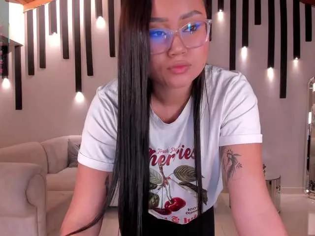 Freechat AmberLewis on BongaCams