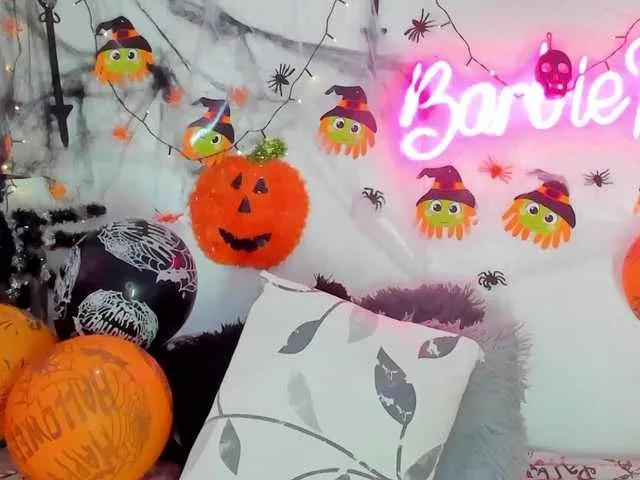 Freechat BarbieHotLaura on BongaCams