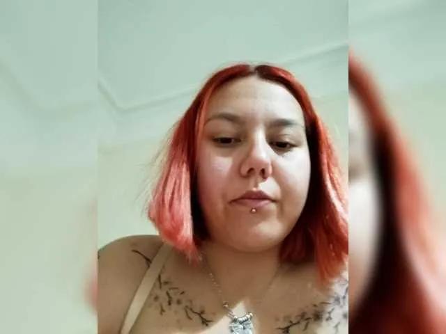 Offline Carlottinahot on BongaCams