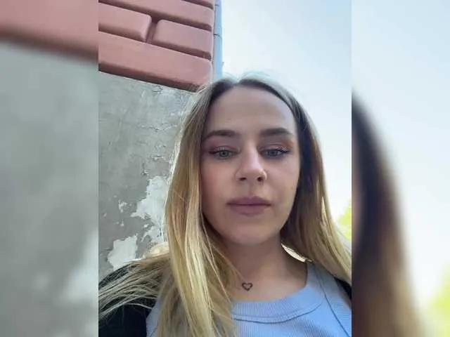 Freechat elegantbabe on BongaCams