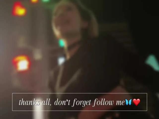 Freechat emely1benz on BongaCams