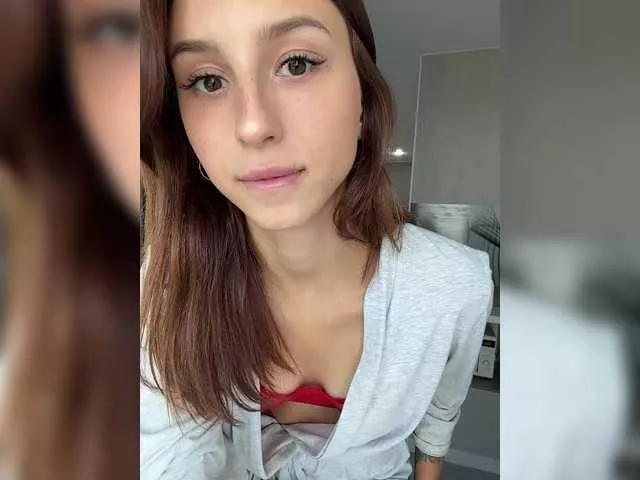 Freechat EwaBrown on BongaCams