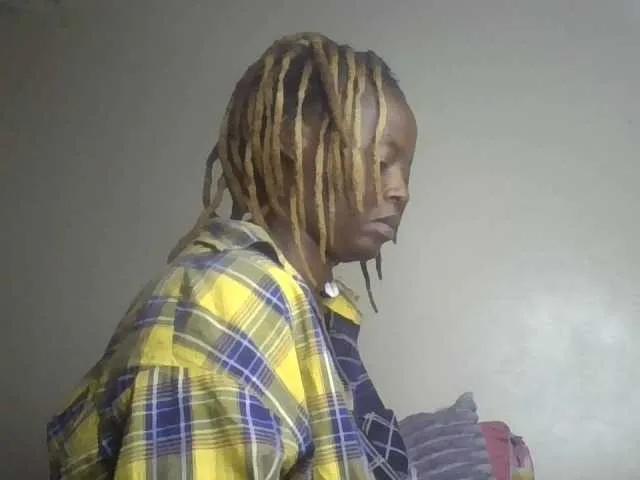 Offline freakcurvy8 on BongaCams