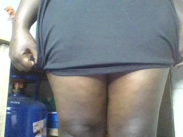 Offline freakcurvy8 on BongaCams