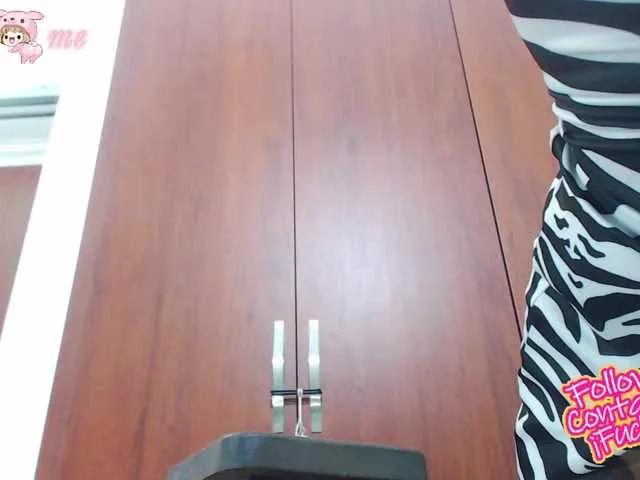 Offline Horny-wife on BongaCams