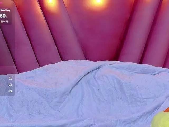 Offline horny18girl on BongaCams