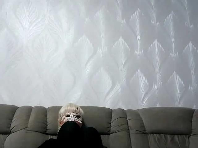 Offline Iinna on BongaCams