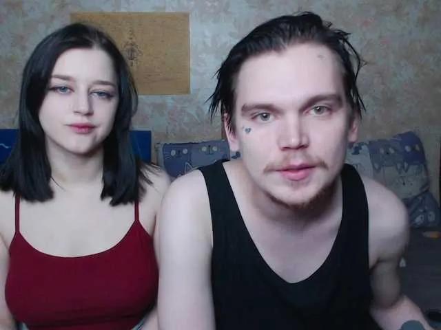 Offline jackoffjillss on BongaCams