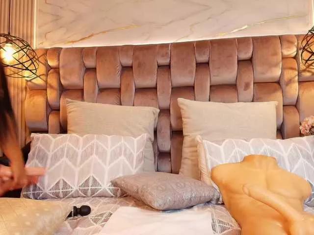 Freechat JeenSexy on BongaCams