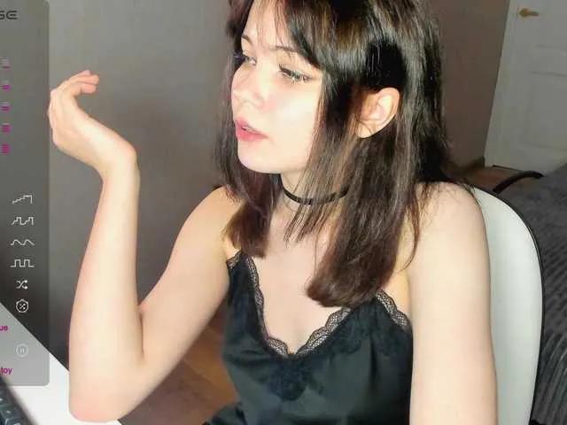 Offline Karen-Jefff on BongaCams