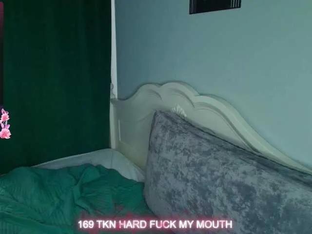 Freechat katerine-Monroe on BongaCams