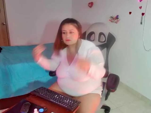 Offline Lizz-Milf on BongaCams