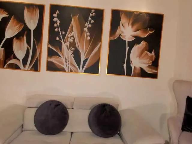 Freechat LucyWeiss on BongaCams