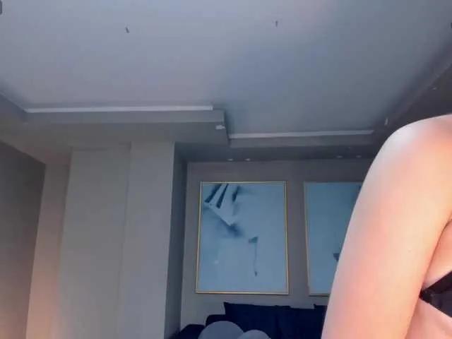 Freechat LucyWeiss on BongaCams