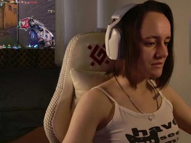 Freechat LunaL0ve on BongaCams