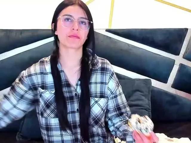 Freechat maddy-jacksonw on BongaCams