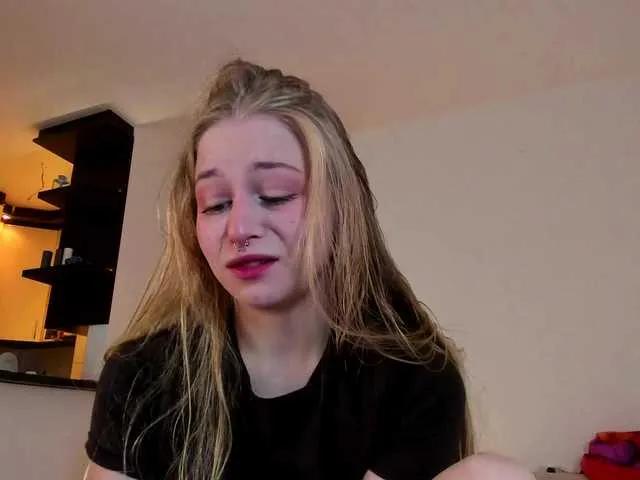 MiaMeowa on BongaCams 