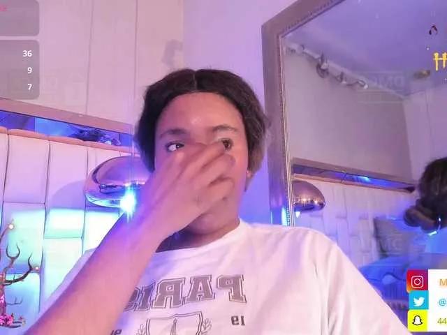 Freechat Mikeyla-Russo on BongaCams