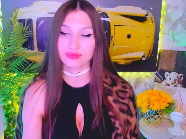 Offline Mollyinyourmind on BongaCams