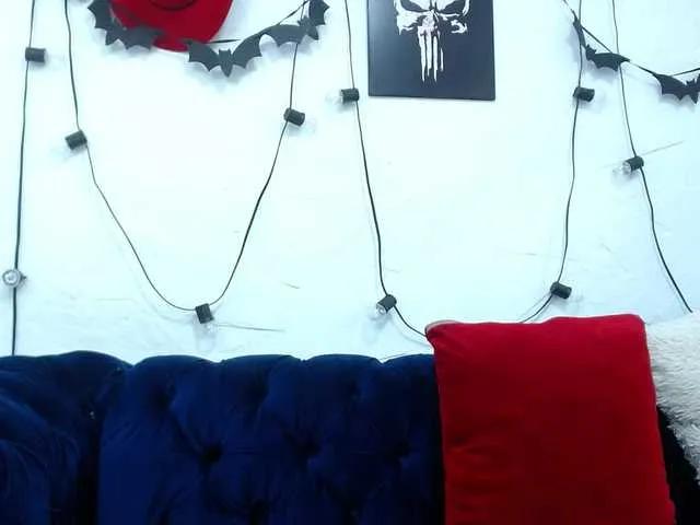 Offline Naia69 on BongaCams