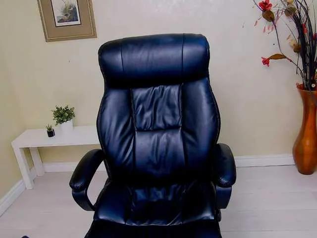 Offline Pervertqueen on BongaCams