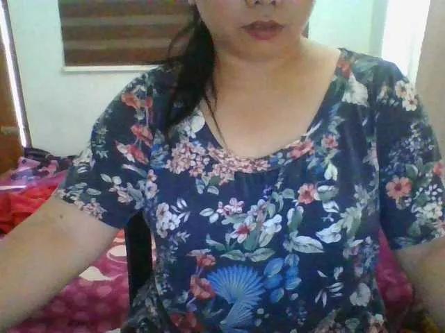 Offline RossyLove on BongaCams