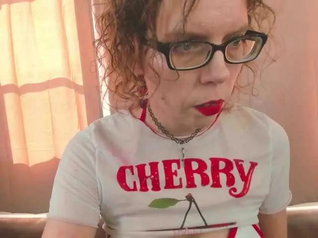 Offline SaraDesireXO on BongaCams