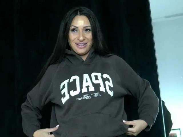 Offline SarahMystique on BongaCams