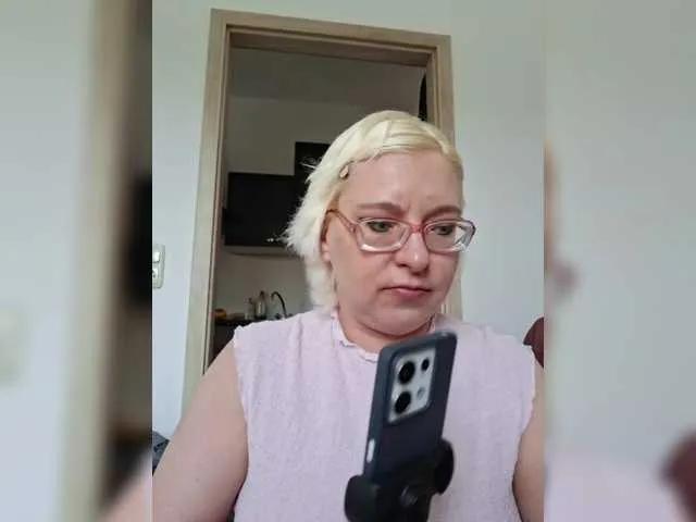 Freechat Vika211 on BongaCams