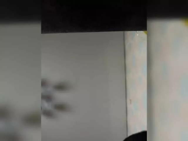 XXXklsdf on BongaCams 