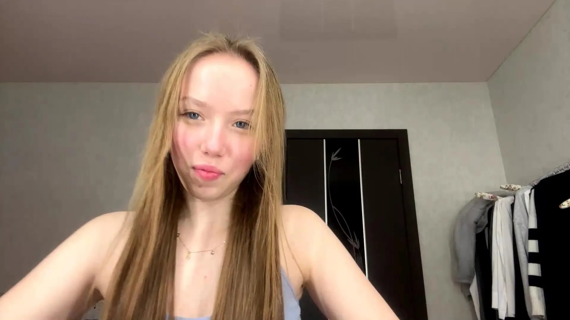 DedraKreiman — Freechat on Cam4