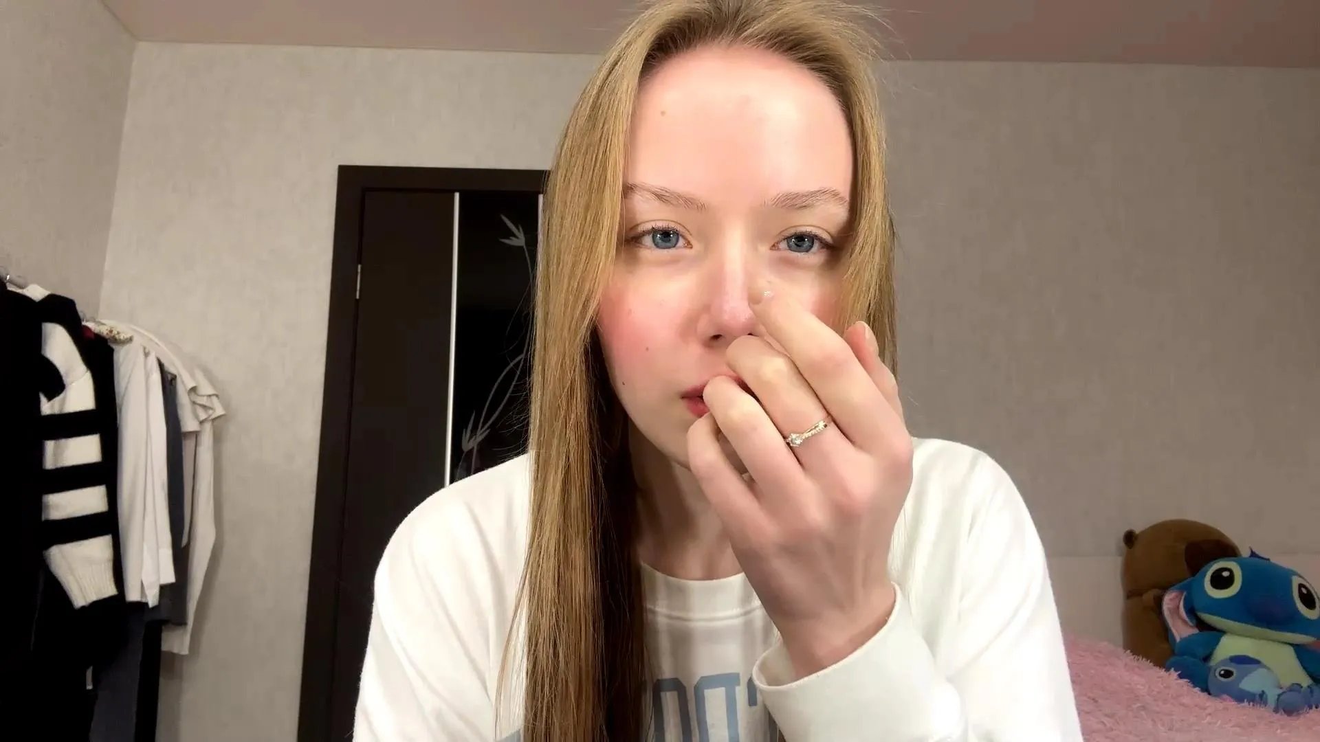 Offline DedraKreiman on Cam4