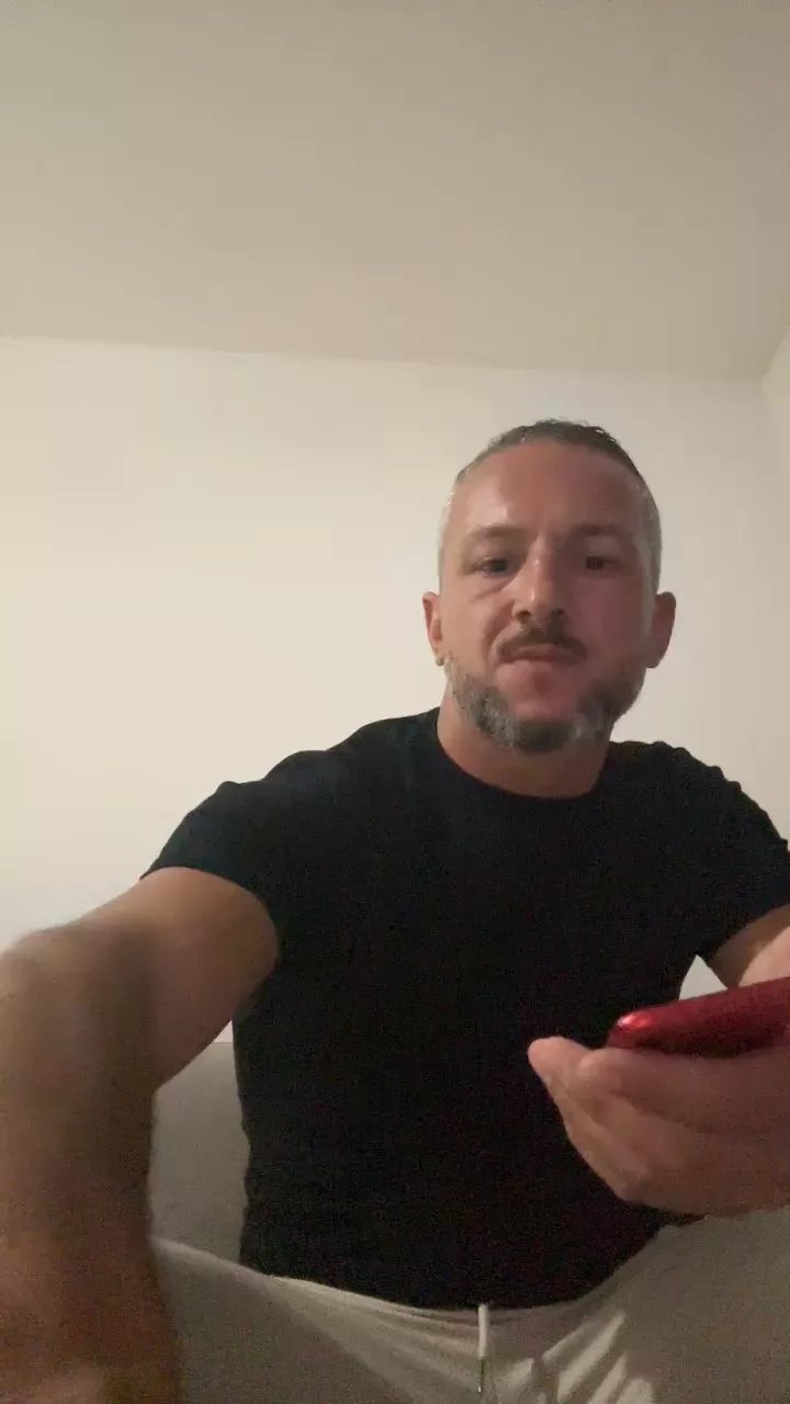 Offline solo351 on Cam4