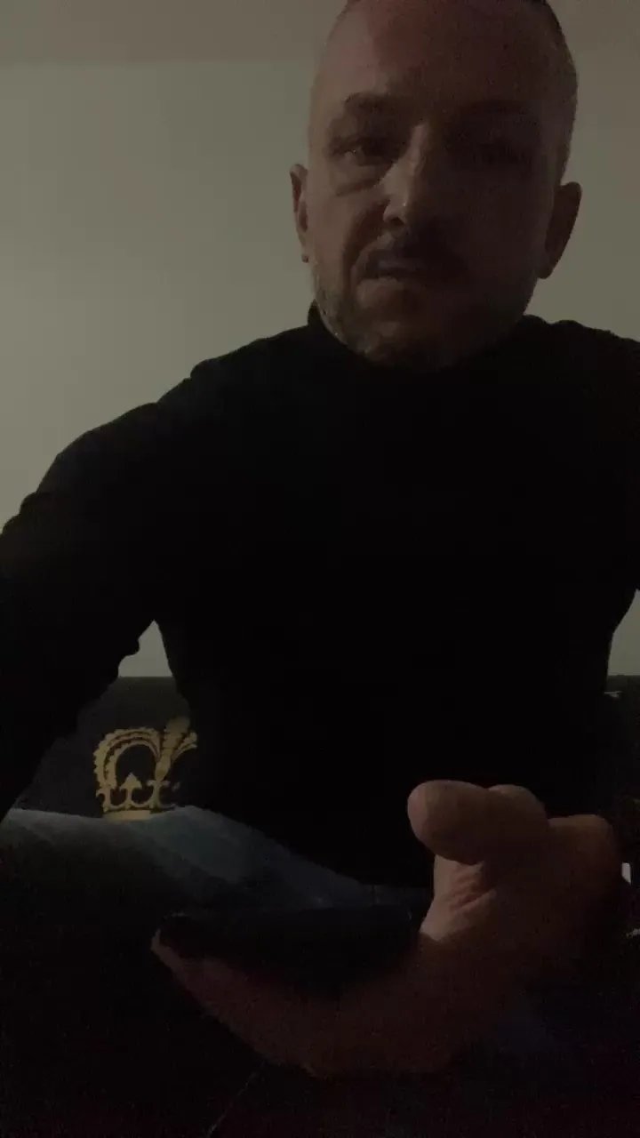 Offline solo351 on Cam4