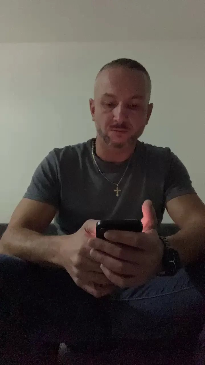 Offline solo351 on Cam4