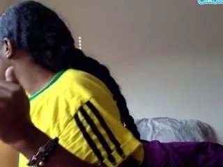 Offline iluvsaffire-bleu on CamSoda