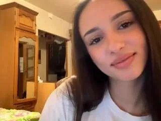 Offline riyaivanova on CamSoda