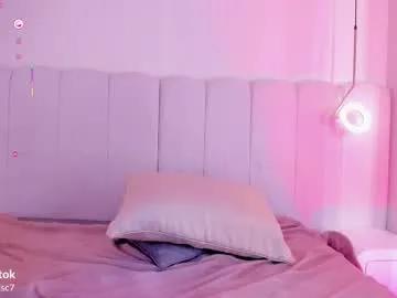 Freechat _huge_boobs_ebony on Chaturbate