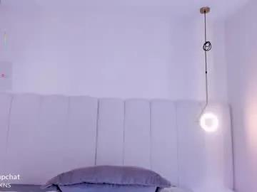 Freechat _huge_boobs_ebony on Chaturbate