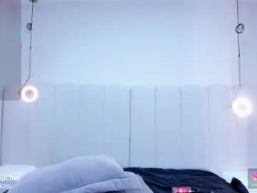 Freechat _huge_boobs_ebony on Chaturbate