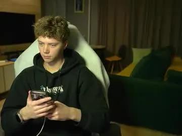 _sopranos_ — GOAL: SHOW COCK [120 tokens remaining] Welcome To My Room #cum #bigcock #uncut #young #twink