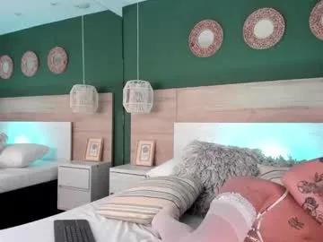 Freechat aa_lunit on Chaturbate