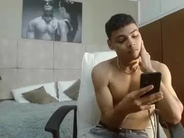 Freechat adam_piarse on Chaturbate