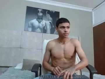 Freechat adam_piarse on Chaturbate