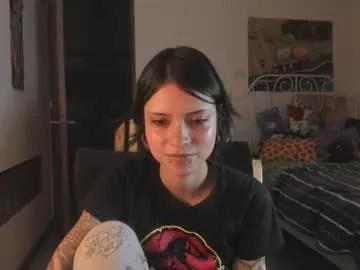 Freechat alone_together_ on Chaturbate