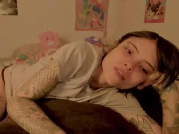 Freechat alone_together_ on Chaturbate