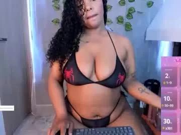 Group amayaetthan101cm on Chaturbate