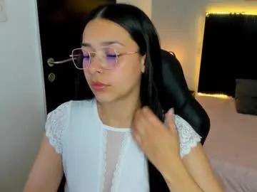 Freechat angeline_davies on Chaturbate