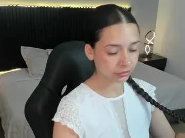 Freechat angeline_davies on Chaturbate