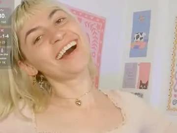 Freechat annietinky on Chaturbate